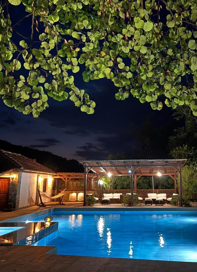 Bourazani Wild Life Resort Konitsa Bagian luar foto