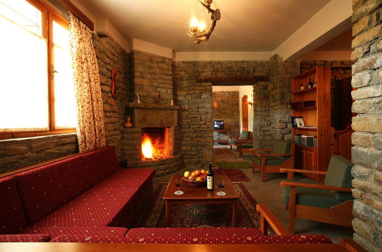 Bourazani Wild Life Resort Konitsa Bagian luar foto