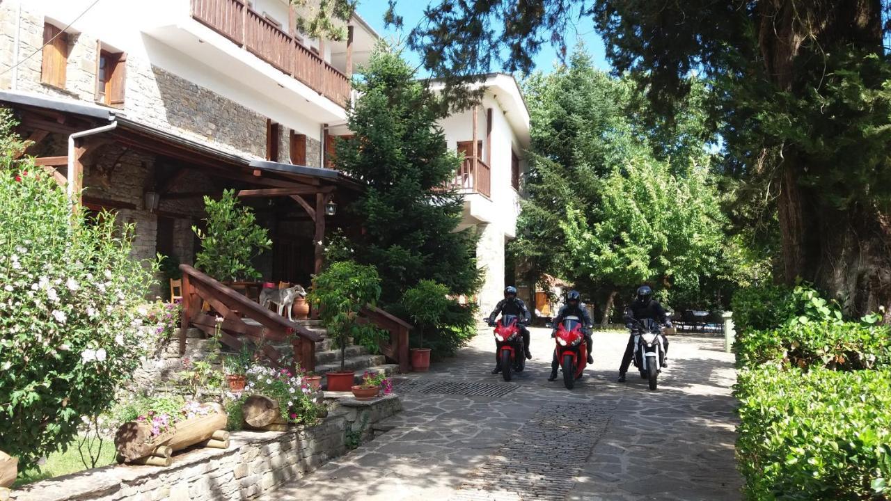Bourazani Wild Life Resort Konitsa Bagian luar foto